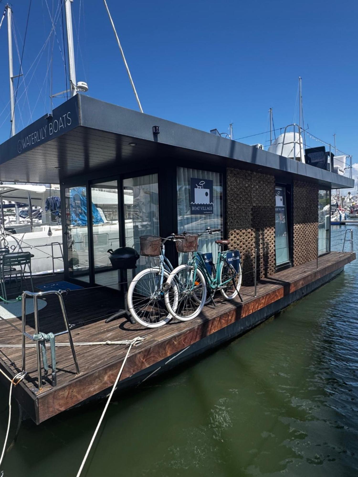 Botel Casas Flotantes - Boatvillage Ayamonte